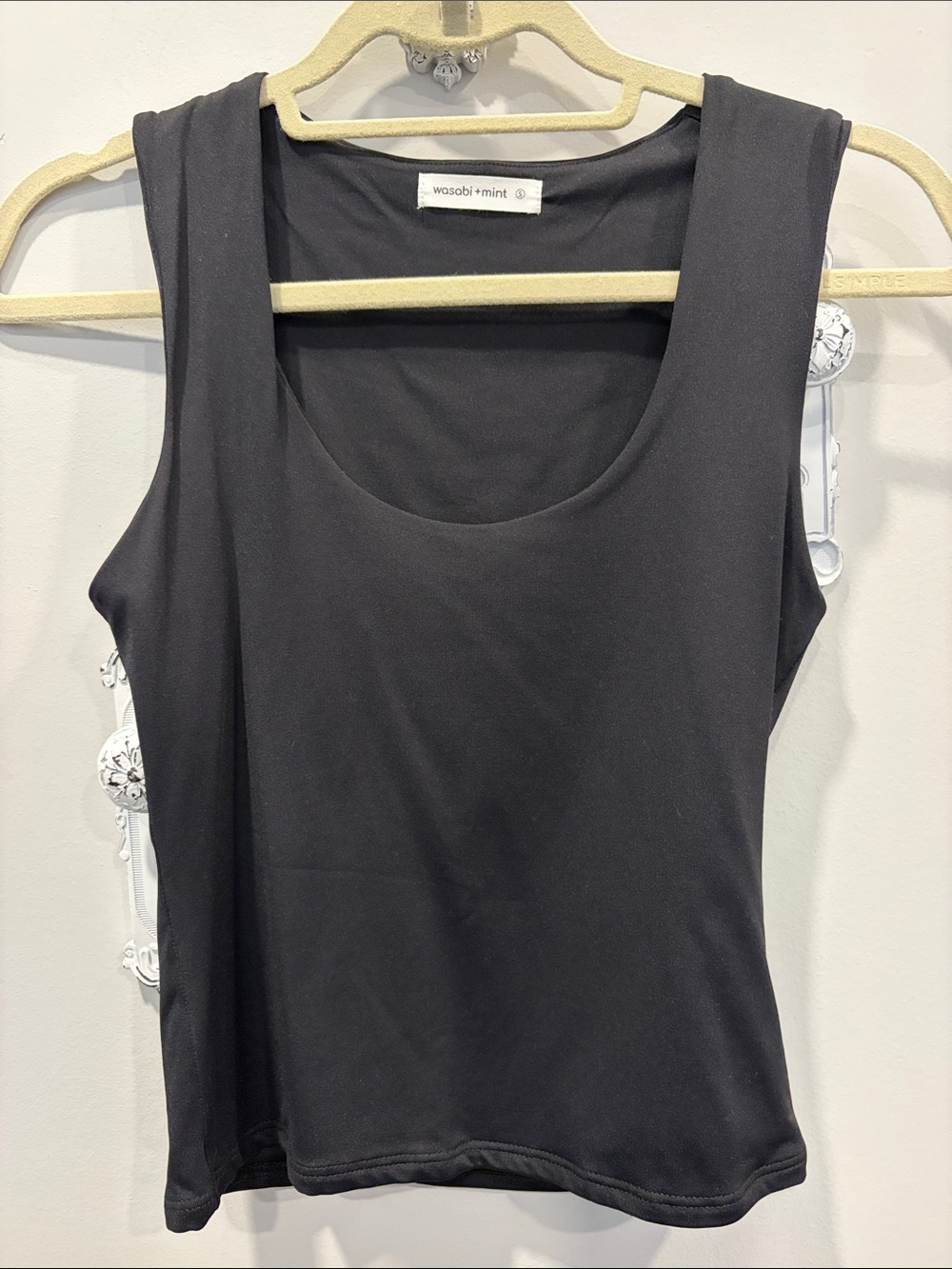 Wasabi + Mint Black Essential Scoop Tank